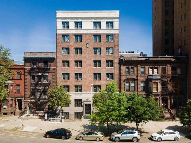Apartment for rent in Newark, New Jersey