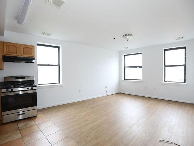 Apartment for rent in Newark, New Jersey
