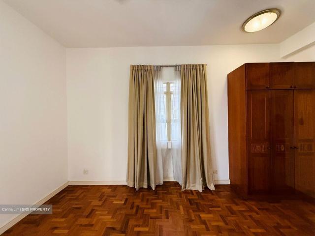 Condominium for rent in River Valley