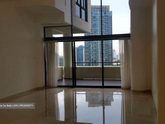 Condominium for rent in River Valley