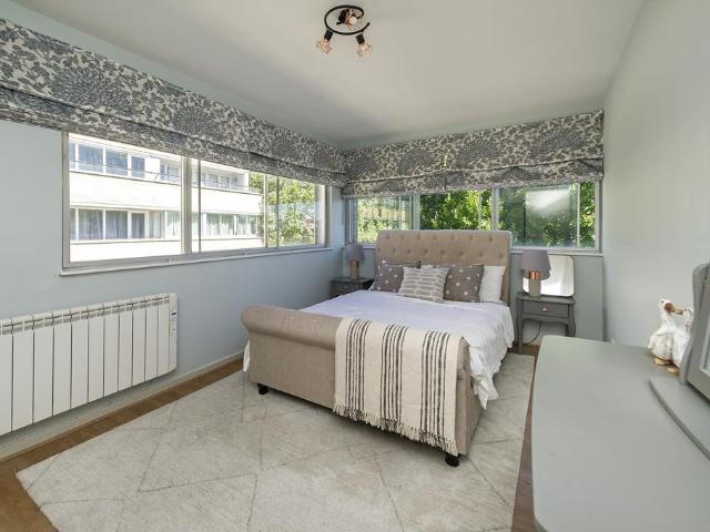 Apartment for rent in Bayswater, Greater London