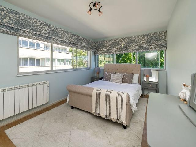 Apartment for rent in Bayswater, Greater London