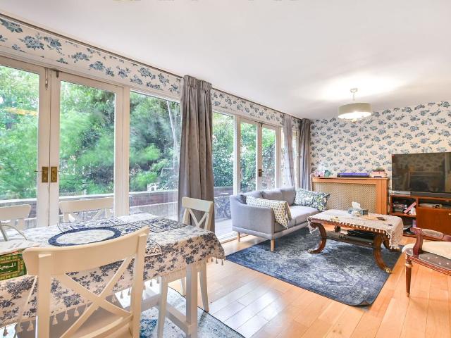 House for rent in Bayswater, Greater London