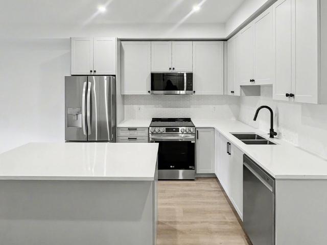 Apartment for rent in Walnut Grove, British Columbia