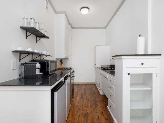 Apartment for rent in Canoga Park, California