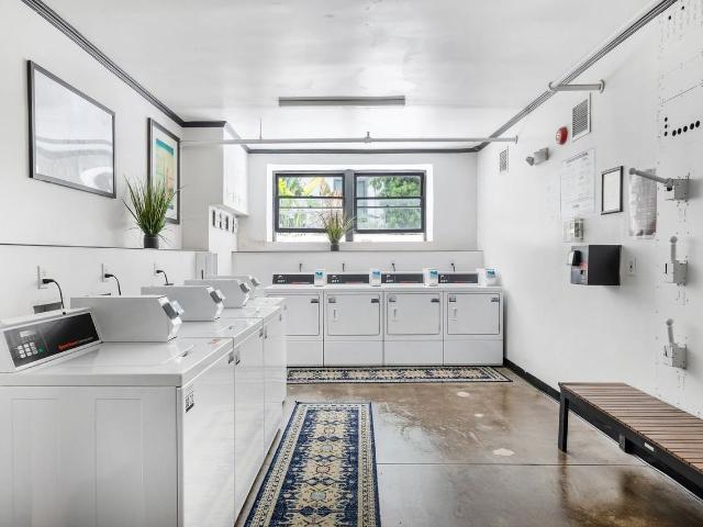 Apartment for rent in Canoga Park, California