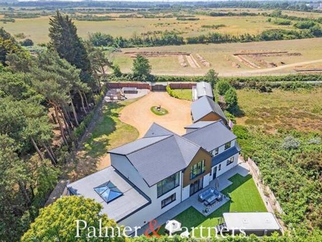 House for sale in Eastbridge, Suffolk