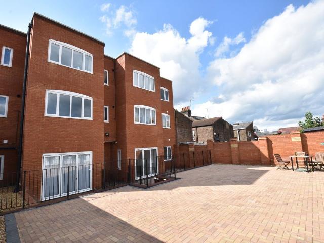 Studio for rent in Farleygreen, Spring Park
