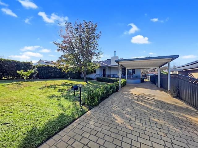 House for sale in Bedgerabong, New South Wales