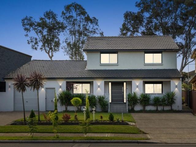House for sale in Georges Hall