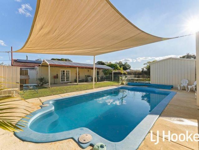 House for sale in Camillo, Western Australia
