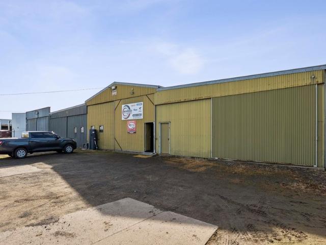 Warehouse for sale in Colac, Victoria