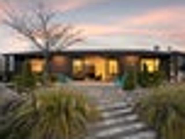 House for sale in Otakou