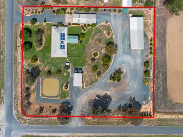 Cottage for sale in Kyabram, Victoria