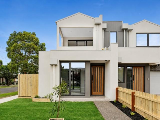 Townhouse for sale in Camerons Creek, Victoria