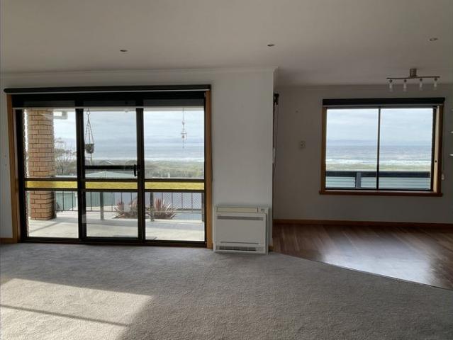 House for rent in Scamander, Tasmania