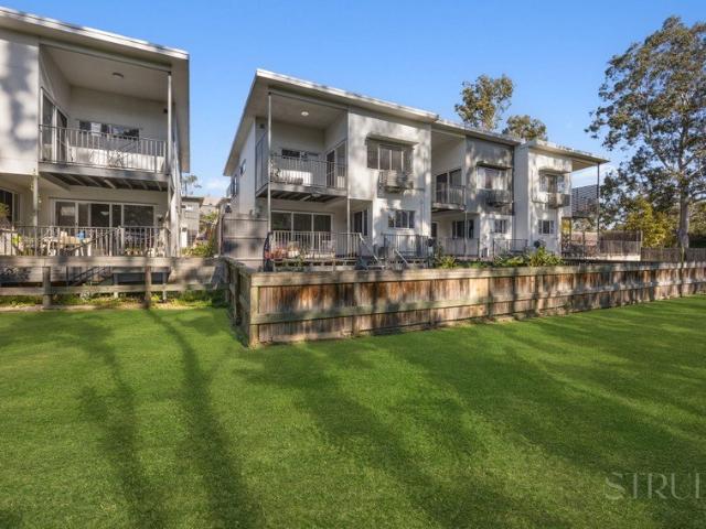 Townhouse for sale in Toombul, Queensland