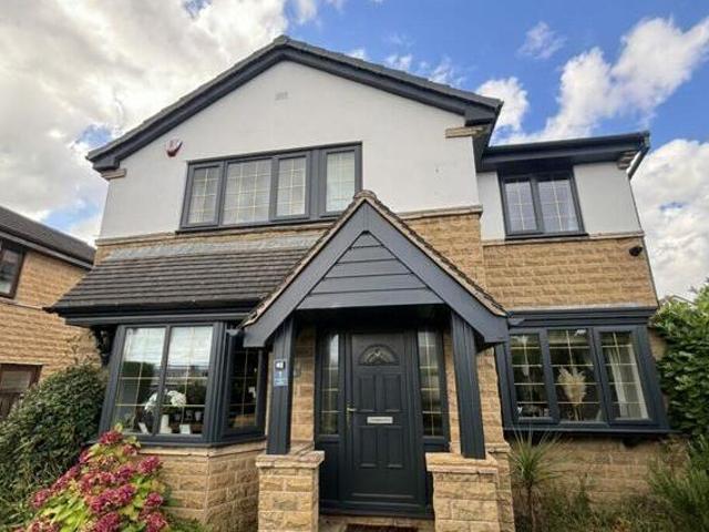 House for sale in Mirfield, West Yorkshire