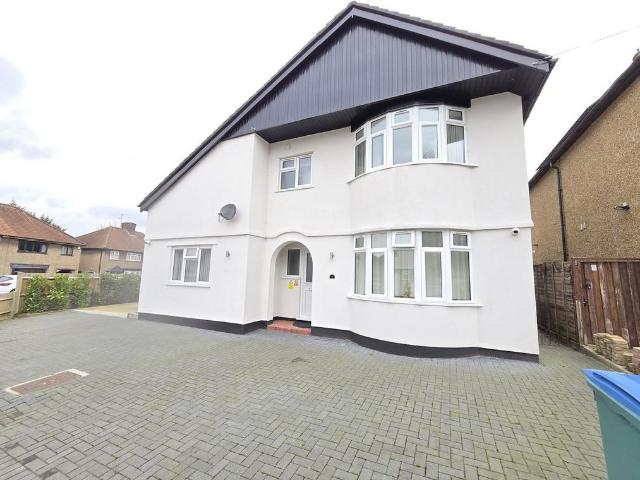 House for rent in Watford Heath, Watford
