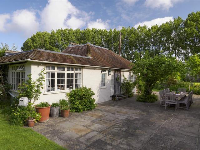 House for rent in Oad Street, Kent