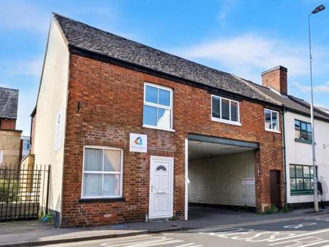 House for sale in Elmfield, Leicestershire