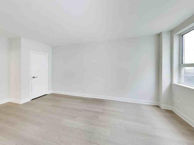 Apartment for rent in Toronto—St. Paul's, Toronto