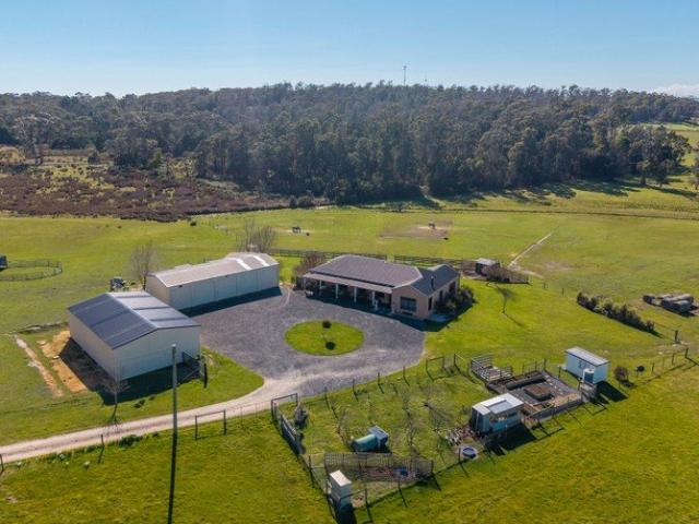 Cottage for sale in Tasmania