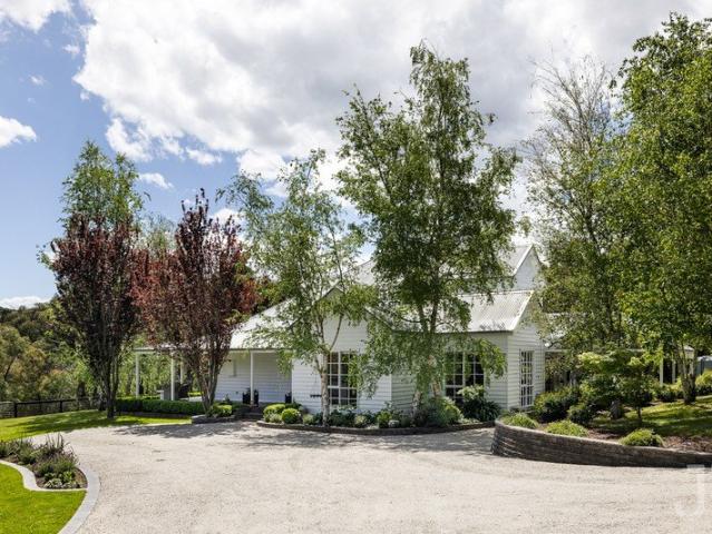 House for sale in Pakenham Upper, Melbourne