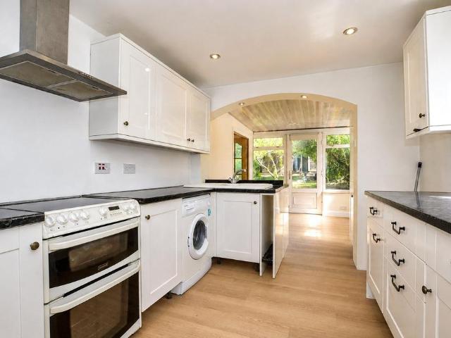 House for rent in Watford Rural, Batchworth