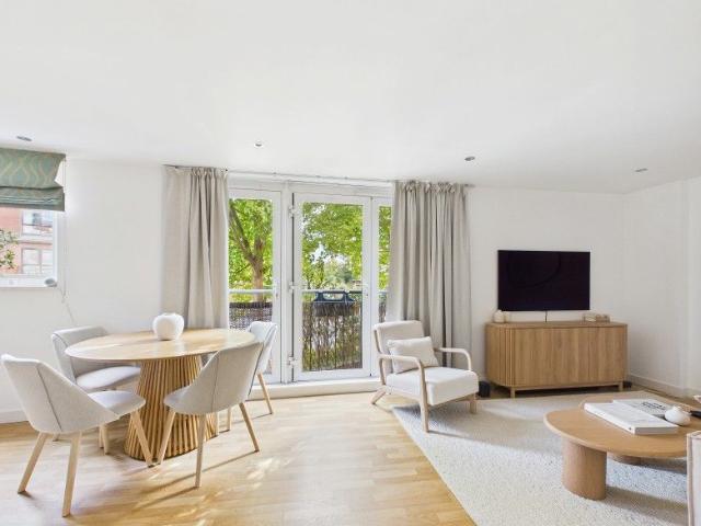 Apartment for rent in Heol-las, Surrey