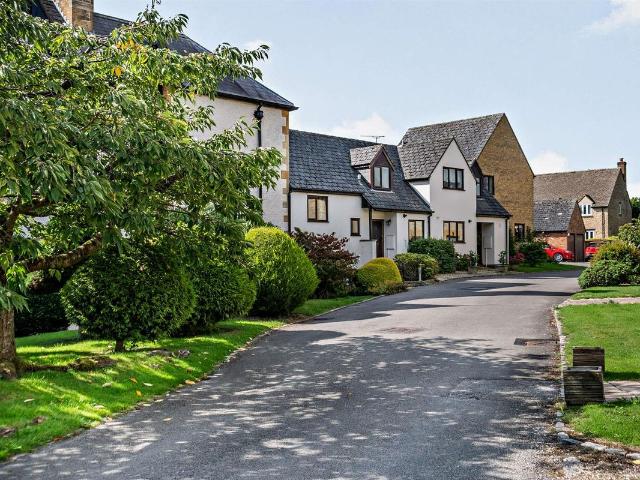 House for rent in Fossebridge, Gloucestershire