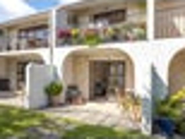 Apartment for sale in Omiha, Oroua County