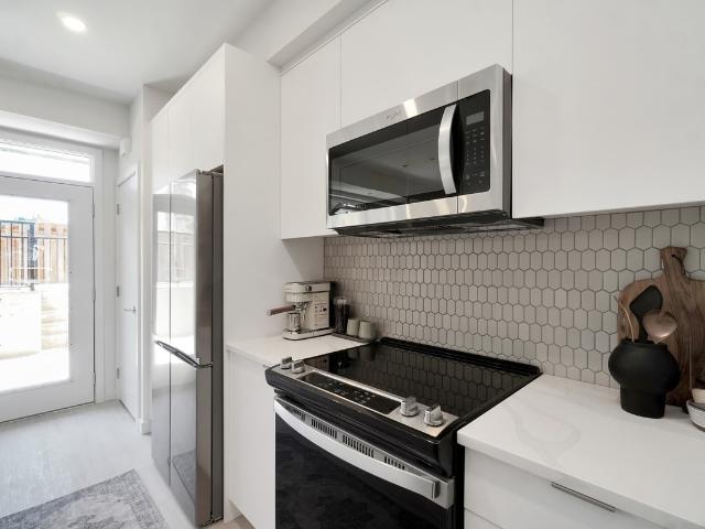 Apartment for rent in James Bay, Victoria