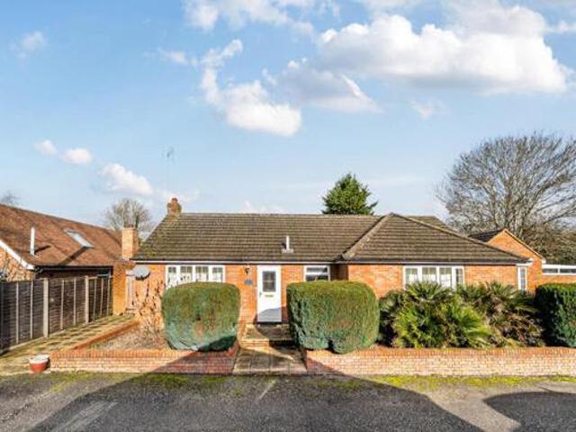 House for sale in Batchworth, Hertfordshire