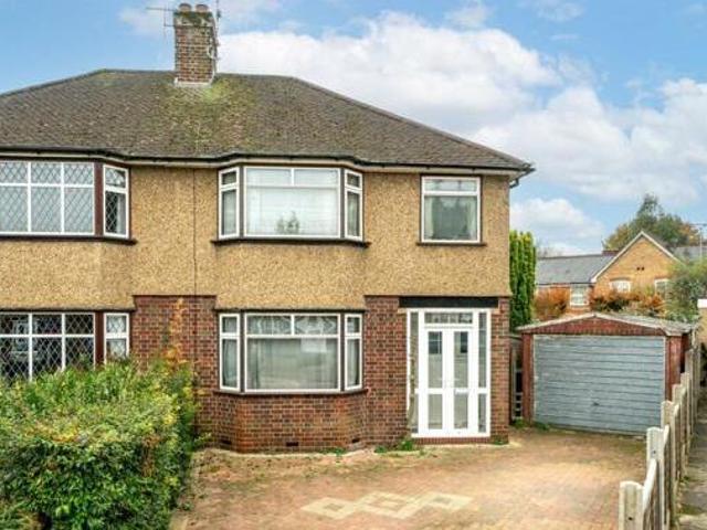 House for sale in Batchworth, Hertfordshire
