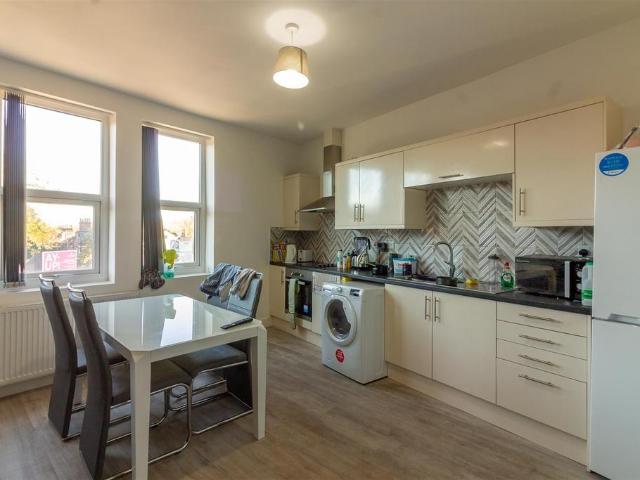 House for rent in Hyde Park, West Yorkshire