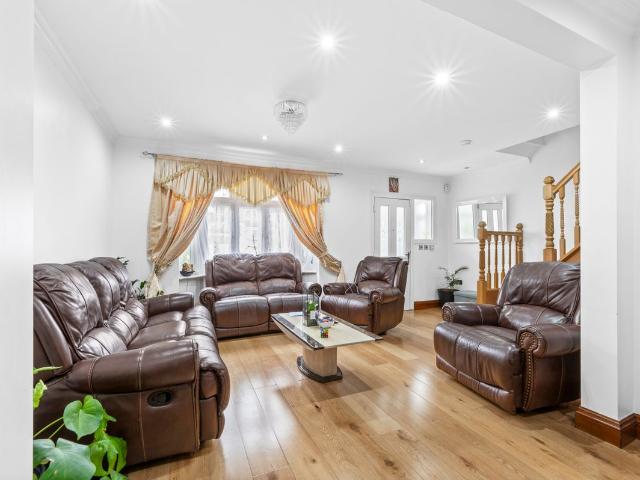 House for rent in Royal Borough of Kingston upon Thames, Greater London