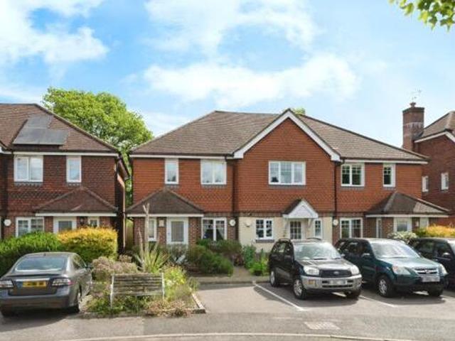 House for sale in Fole, Surrey