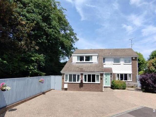 House for sale in Pouchen End, Hertfordshire