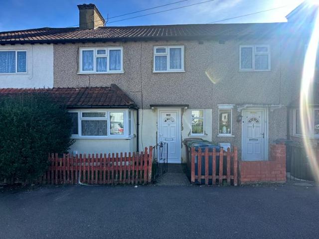 House for rent in Charlesworth, East Midlands