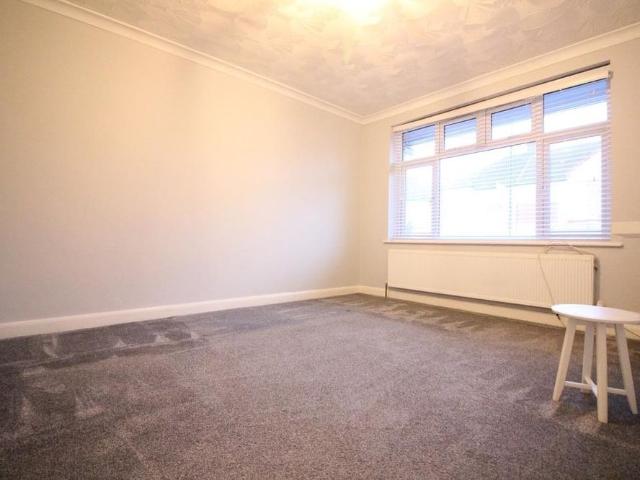 House for rent in London Borough of Hounslow, Heston