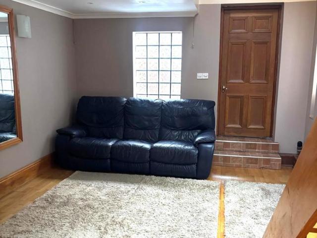 House for rent in London Borough of Hounslow, Heston