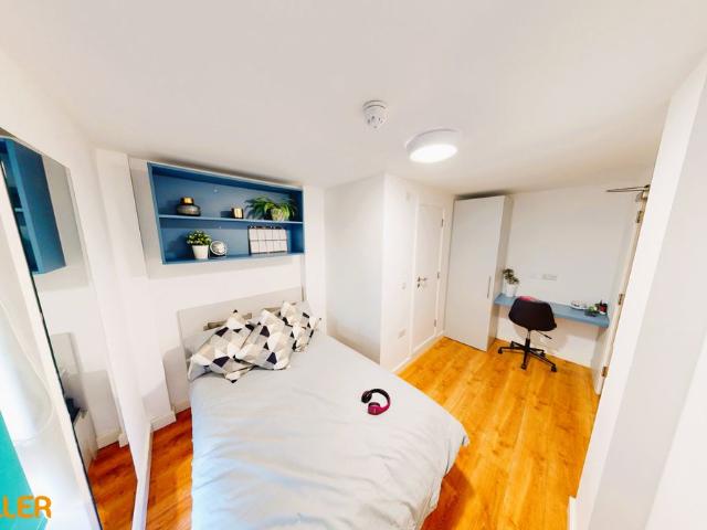 Apartment for rent in The Haulgh, Lee Bank
