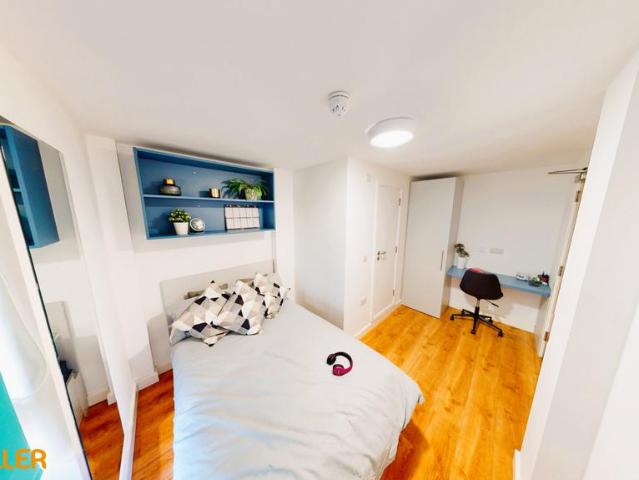 Apartment for rent in The Haulgh, Lee Bank