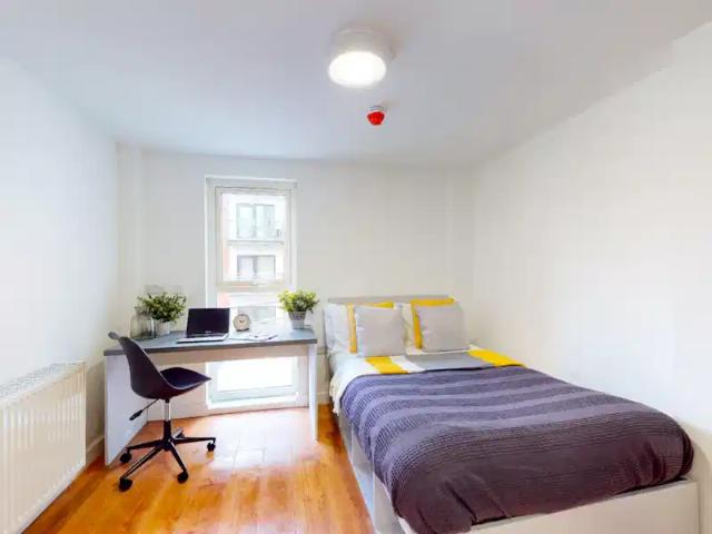 Apartment for rent in The Haulgh, Lee Bank