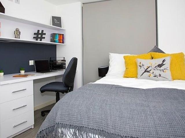 Studio for rent in London Borough of Ealing, Greater London
