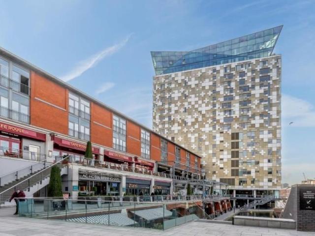 Apartment for rent in Park Central, Birmingham