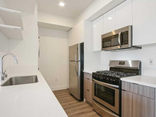 Apartment for rent in Canoga Park, California