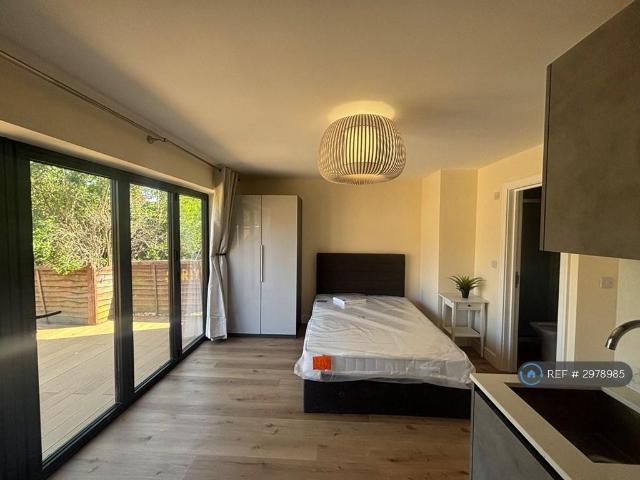 Apartment for rent in Shepherd's Bush, Greater London