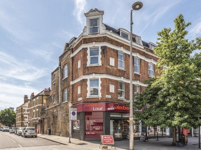 Apartment for rent in South Bank, Greater London